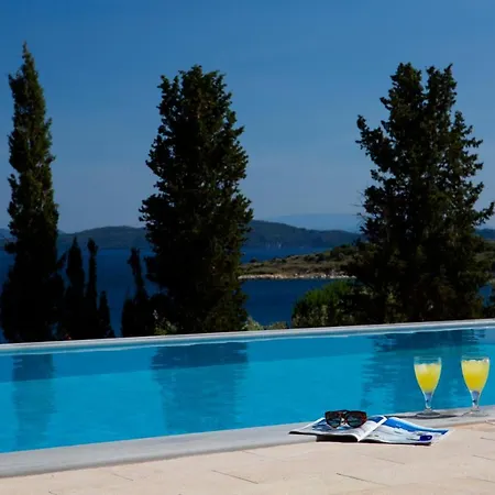 ヴィラ Nema Katomérion