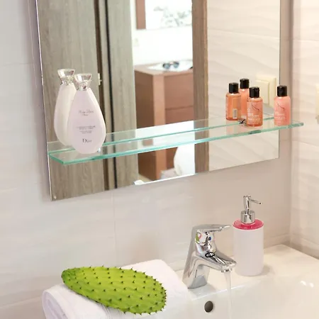 Nema Vilă Katomerion