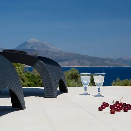 Nema Vilă Katomerion